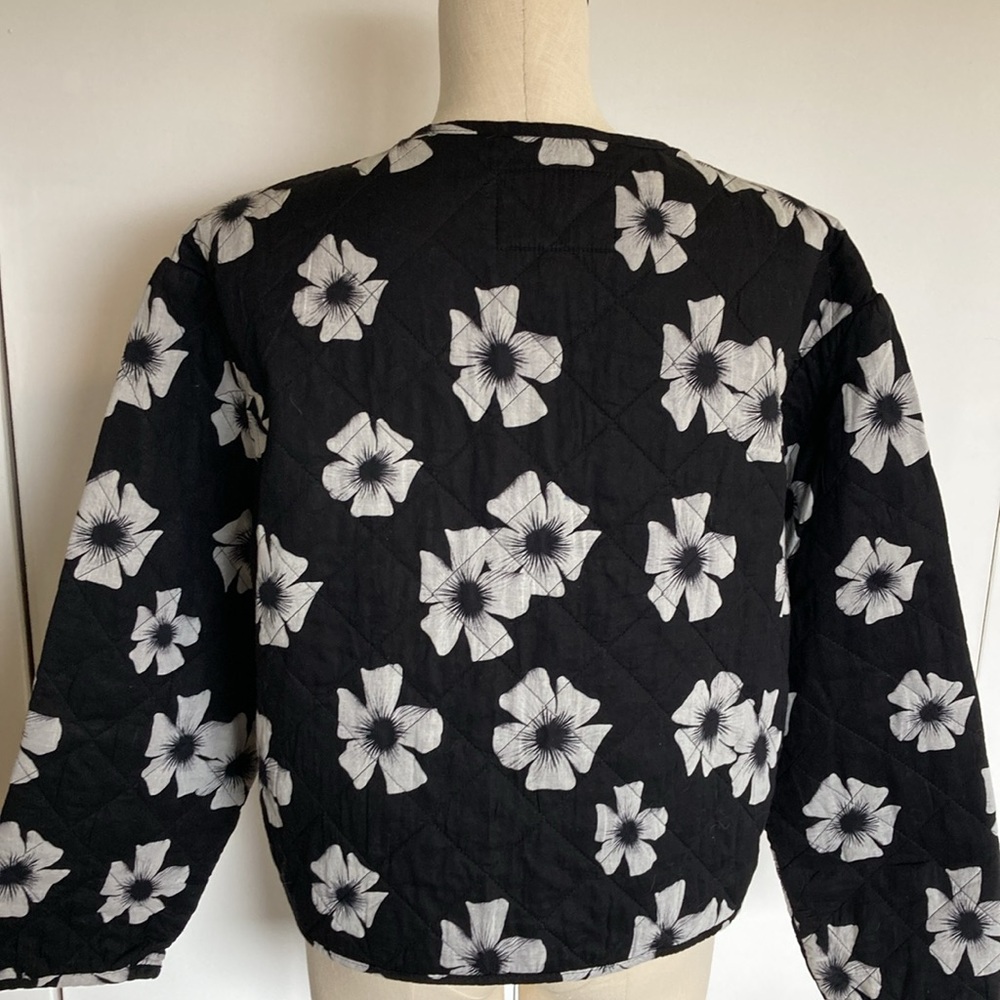Black Floral Quilted Jacket - Women - Picture 3 of 5